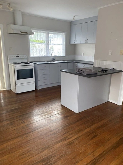 Short-Term Rental: 3-Bedroom Home on Large Section