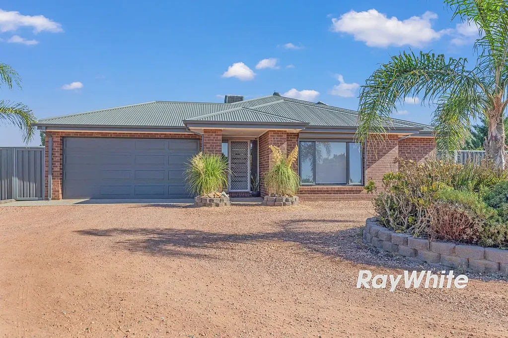 Echuca 4ਬੈੱਡਰੂਮ Privately Positioned in Pinerate