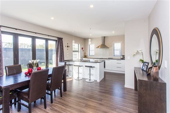 16 Greenwich Street, Halswell, Christchurch, 4 phòng ngủ, 2 phòng tắm