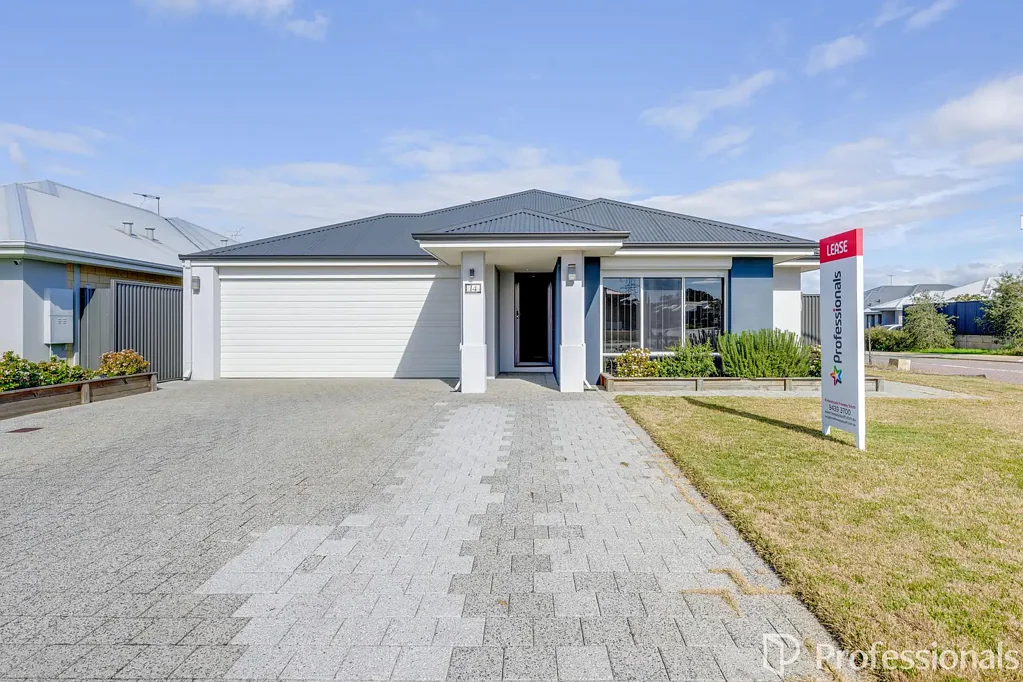 Modern High-Spec Family Home with Mineral Pool - available 31/8/2026