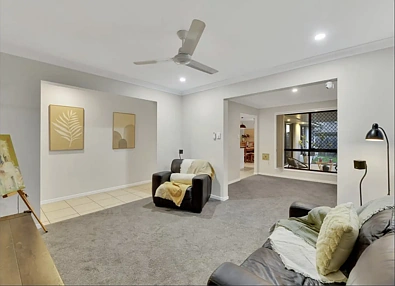 ਰਹਿਣ ਵਾਲਾ ਕਮਰਾ - 1 Rush Court, Bundamba, QLD 4304