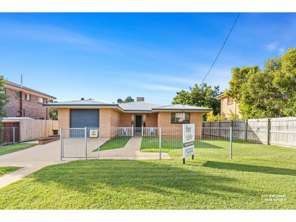 Frenchville 3 Bedroom Low-Set Brick Beauty in Prime Frenchville Location!