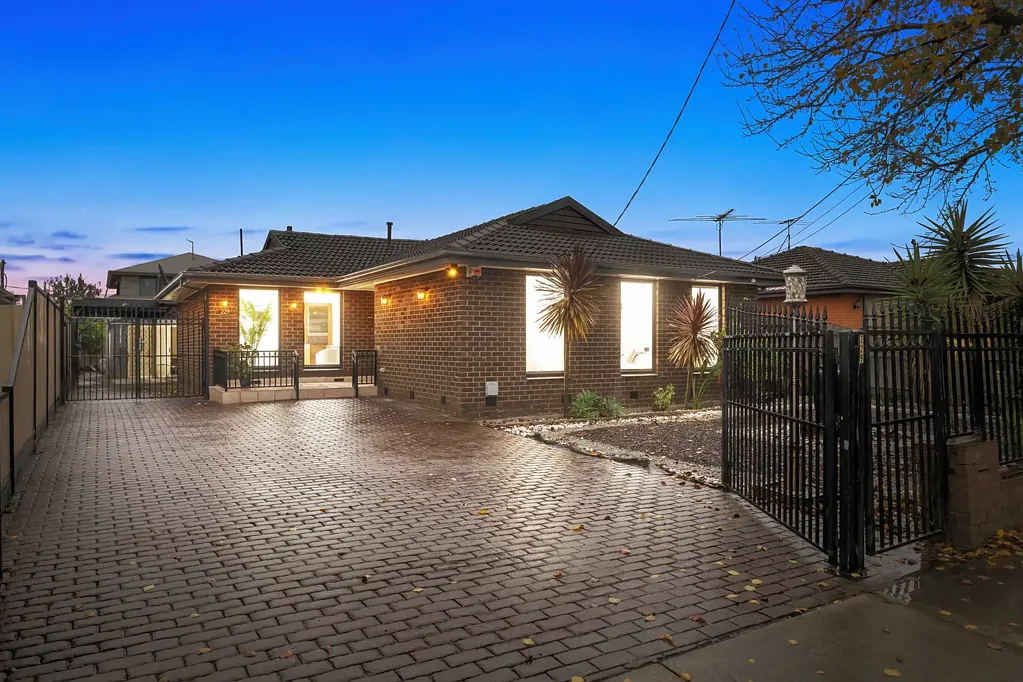 Lalor 3房  Family-Sized Living in a Convenient Location