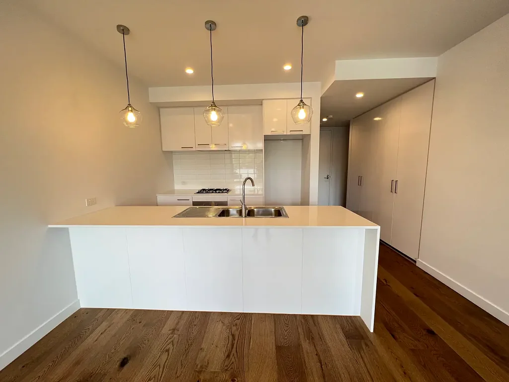 Luxury Living -  2 Bedroom Apartment with second bathroom and study.