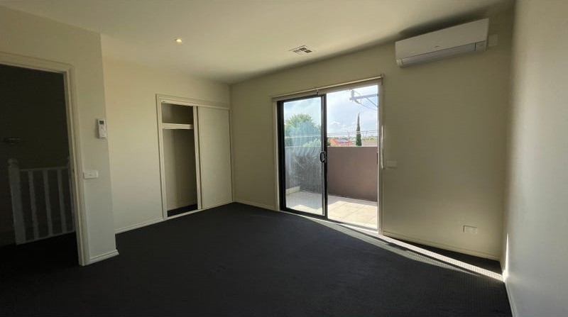 UNIT 4 127 SOMERVILLE RD, YARRAVILLE VIC 3013, 0 Schlafzimmer, 0 Badezimmer, House