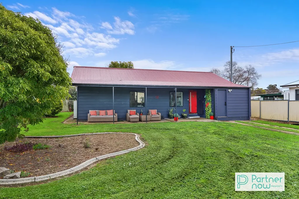 12 Begonia Street, Tamworth, NSW 2340
