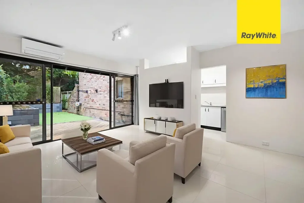 Two Bedroom Townhouse in Prime Marsfield Location