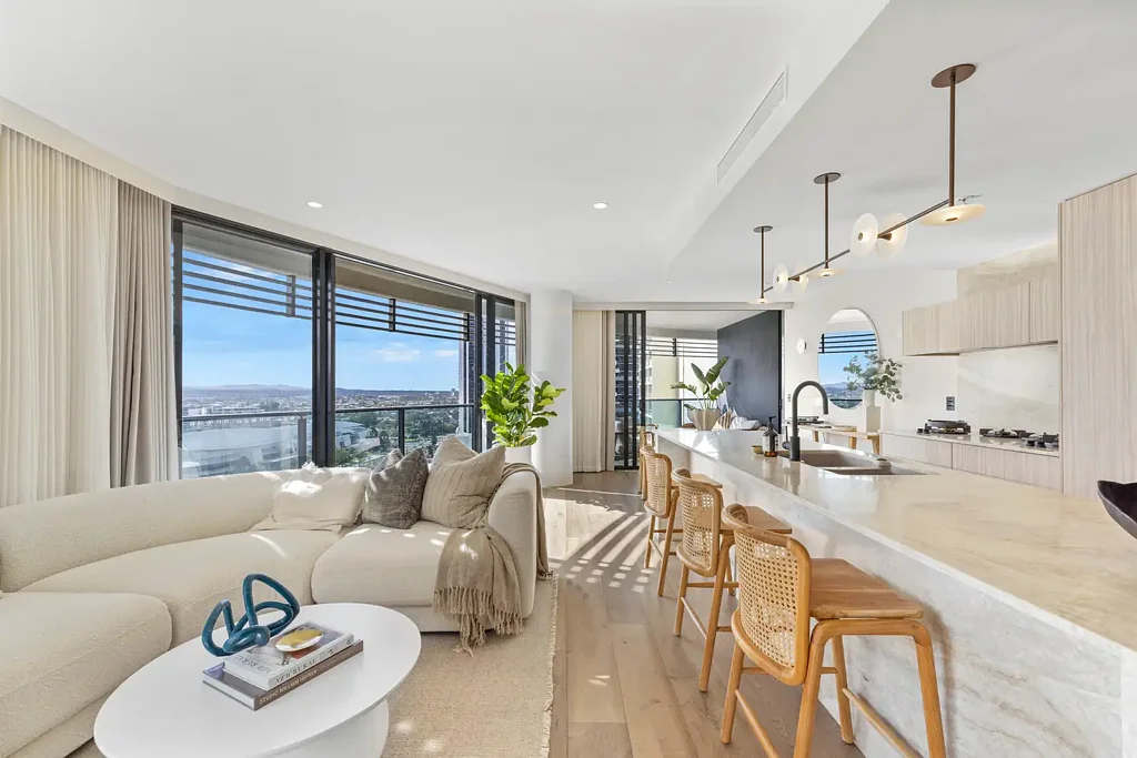 21602/21 Elizabeth Avenue, Broadbeach, QLD 4218