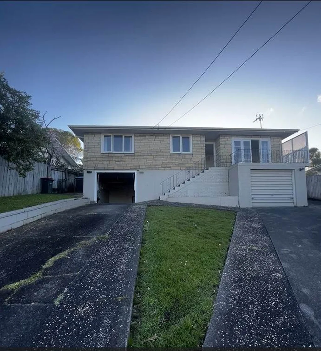 Spacious Family Living with Fresh Updates & Hu...