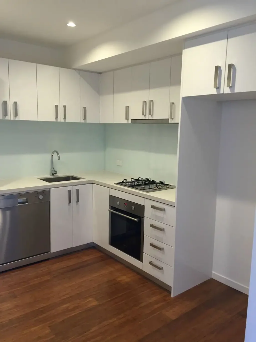 ONE BEDROOM PLUS STUDY APARTMENT
