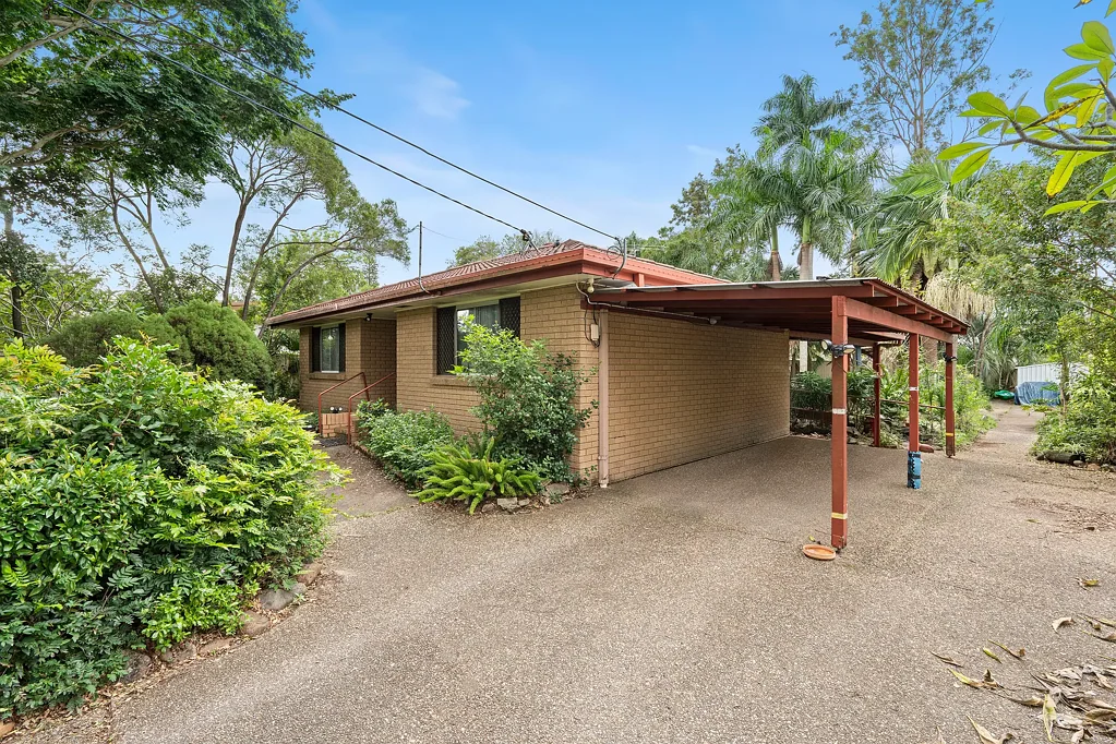14 Sarah Street, Loganlea, QLD 4131