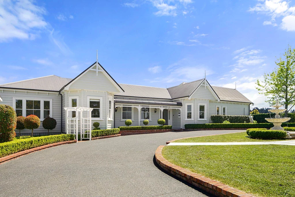 Albany 5房 1.1公顷私密花园庄园，度假式奢华生活，距Albany Mega Centre仅4分钟！ A Private Garden Estate  Luxury Lifestyle Living