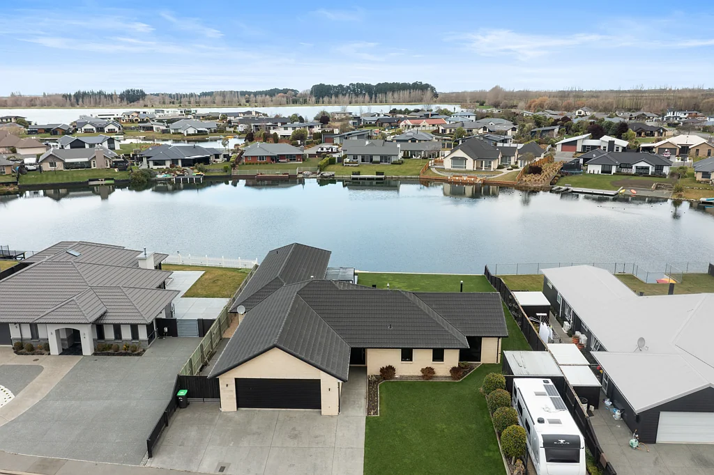 Huntingdon 4部屋 Relaxed waterfront living