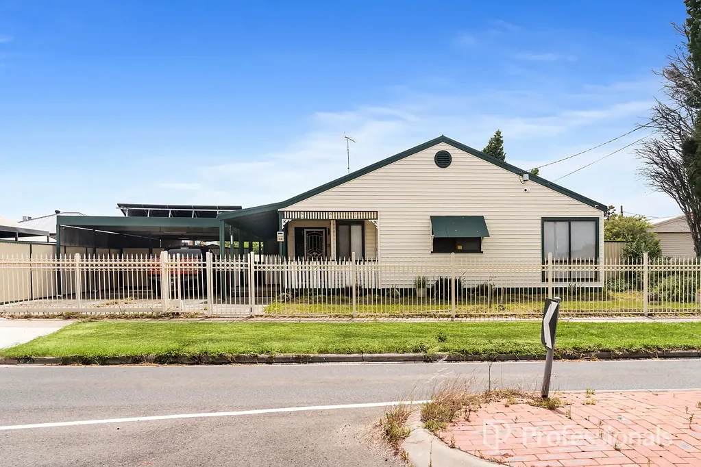 62 Fairbairn Drive, Corio, VIC 3214