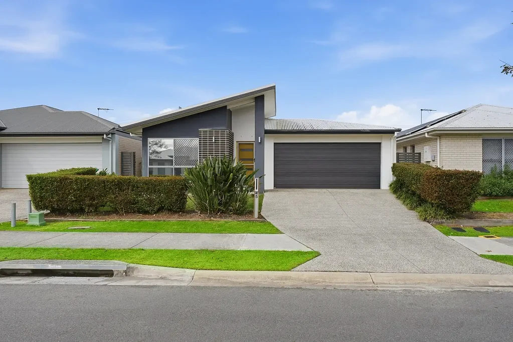 Strathpine 4房  Family Home in Sought-After Meadows Estate