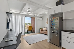 10/12 Baradine Street, Newmarket