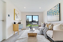 98A Royal Road, Massey