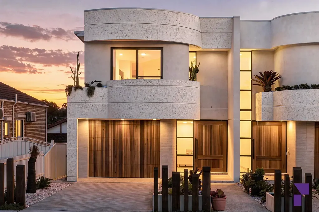 Roselands 5कमरा Brand new luxurious full brick residence with in-ground pool in blue ribbon location