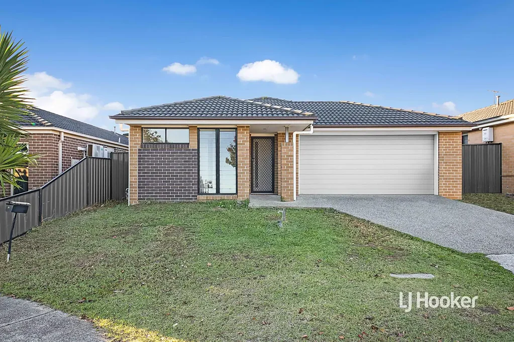 Modern Living in Prime Point Cook! APPLICATIONS NOW OPEN