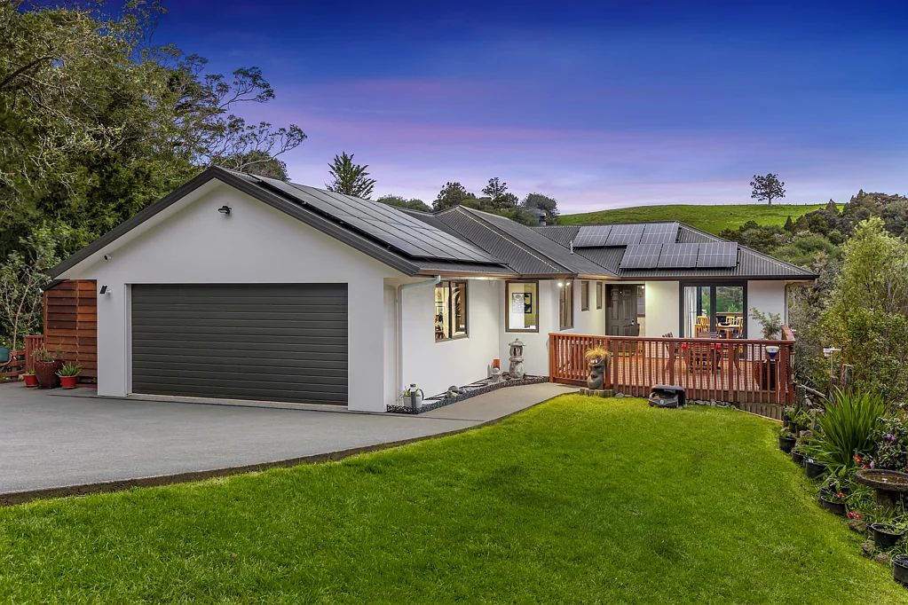 Puhoi 4침실 $1,549,000 Puhoi Perfection - Self Sufficient Me!