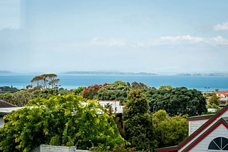 Lot 1/880 East Coast Road, Browns Bay, North Shore City