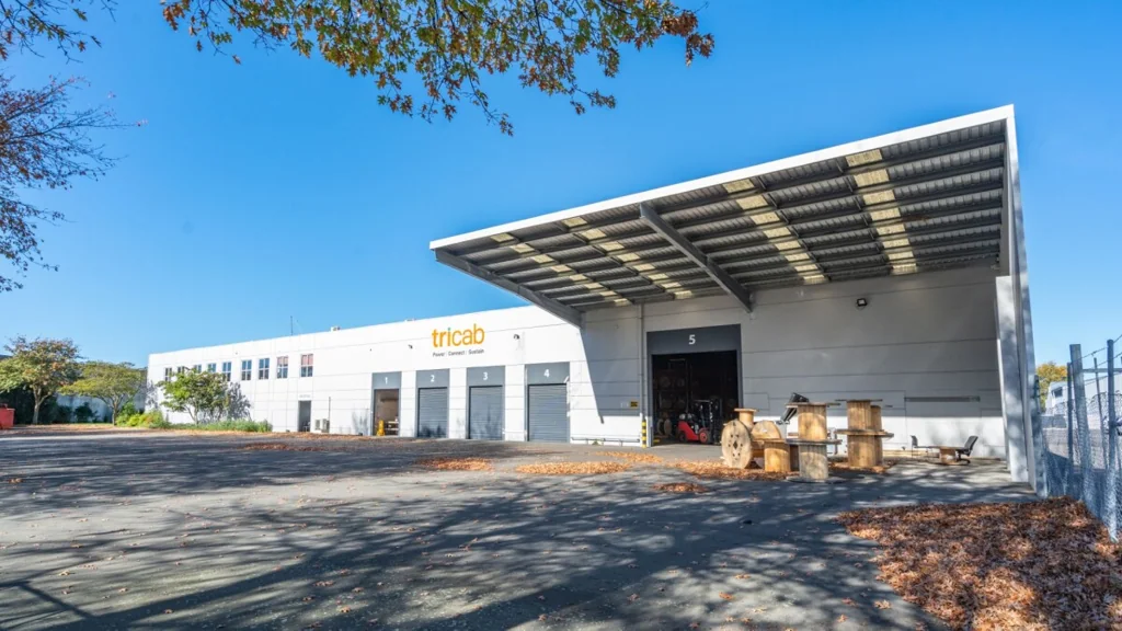 Hornby  Premium Hornby Industrial – Vacant Possession