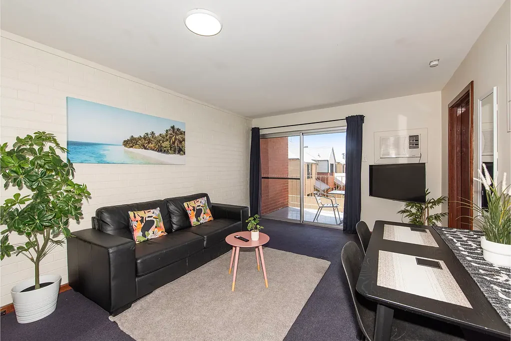 Rivervale 1 Bedroom Investors! - UNDER OFFER
