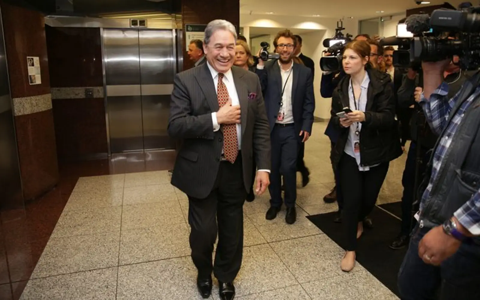 Winston Peters：我们还没想好新西兰下届政府的组阁结果！