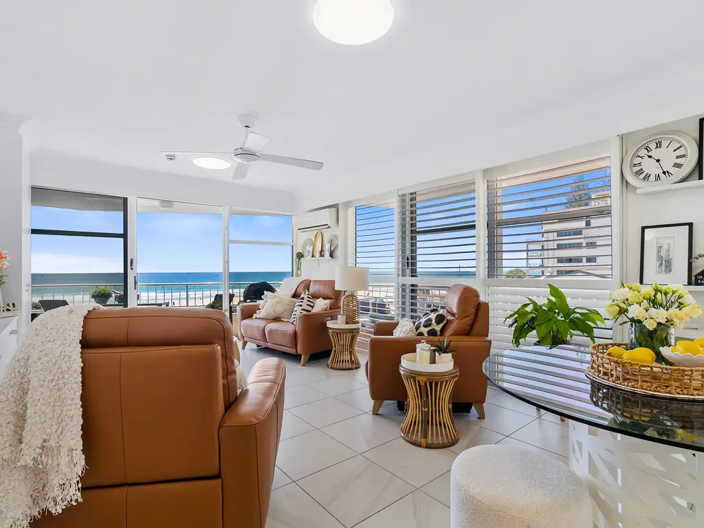 2E/2 Nineteenth Avenue, Palm Beach, QLD 4221