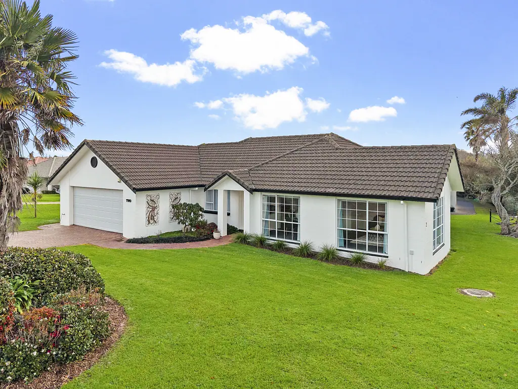 2 Palmcrest Grove, Highland Park, Manukau City, Auckland