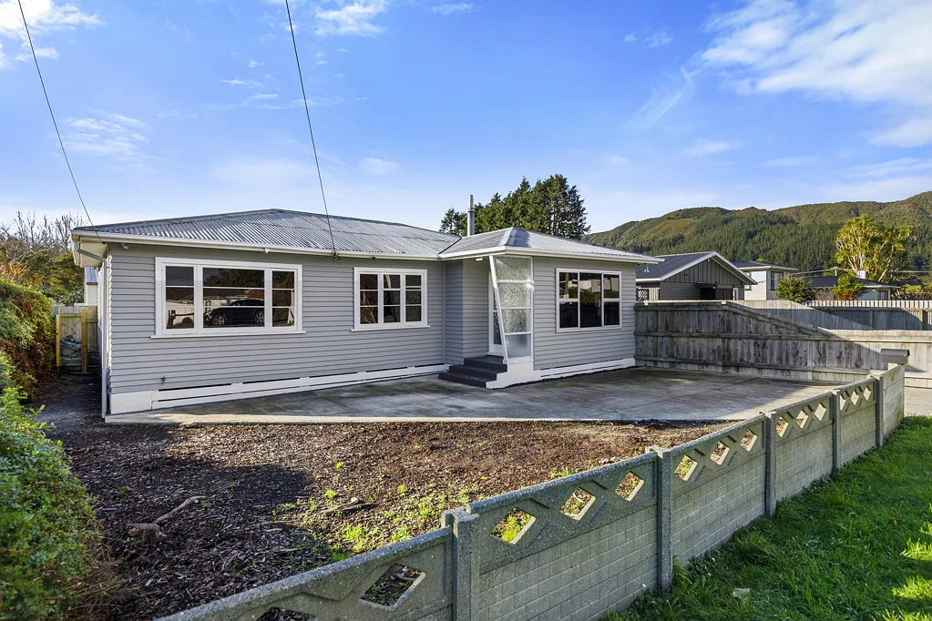 Wainuiomata 3غرفة نوم Beautifully Presented & Ready to Enjoy!