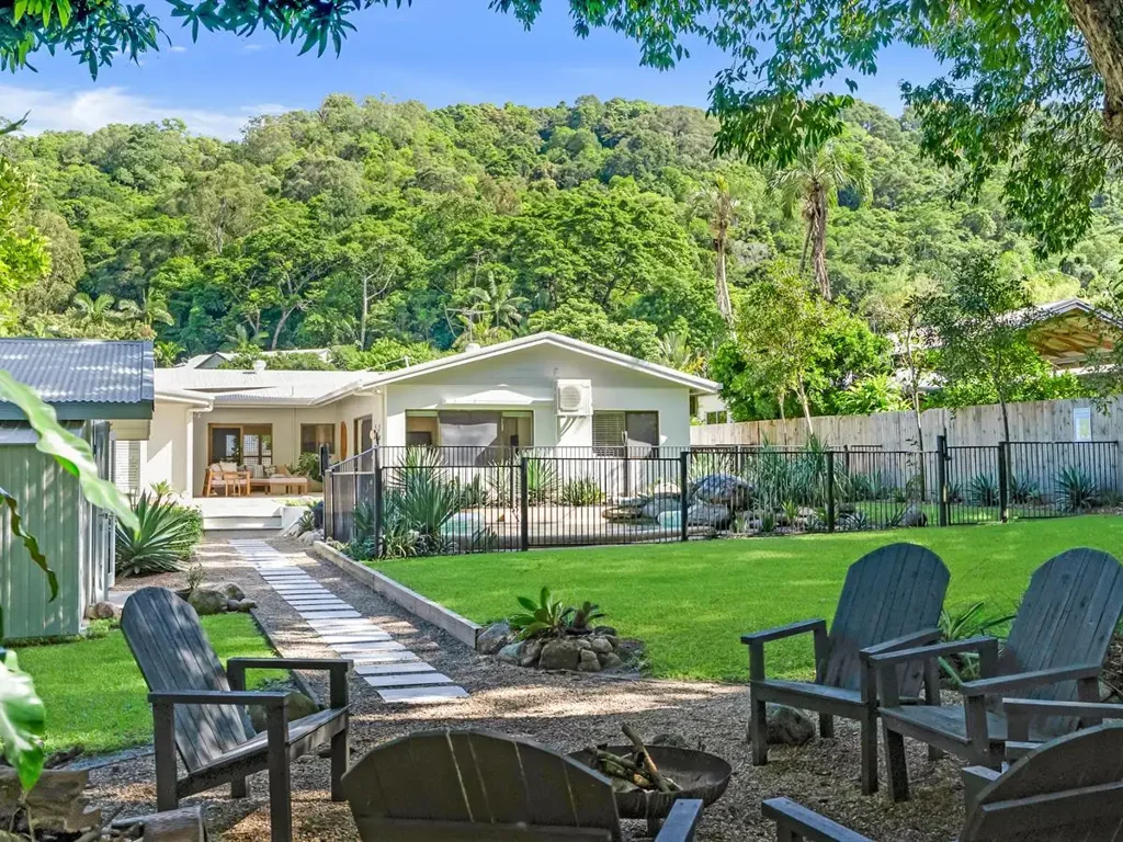 96 Hobson Drive, Brinsmead, QLD 4870