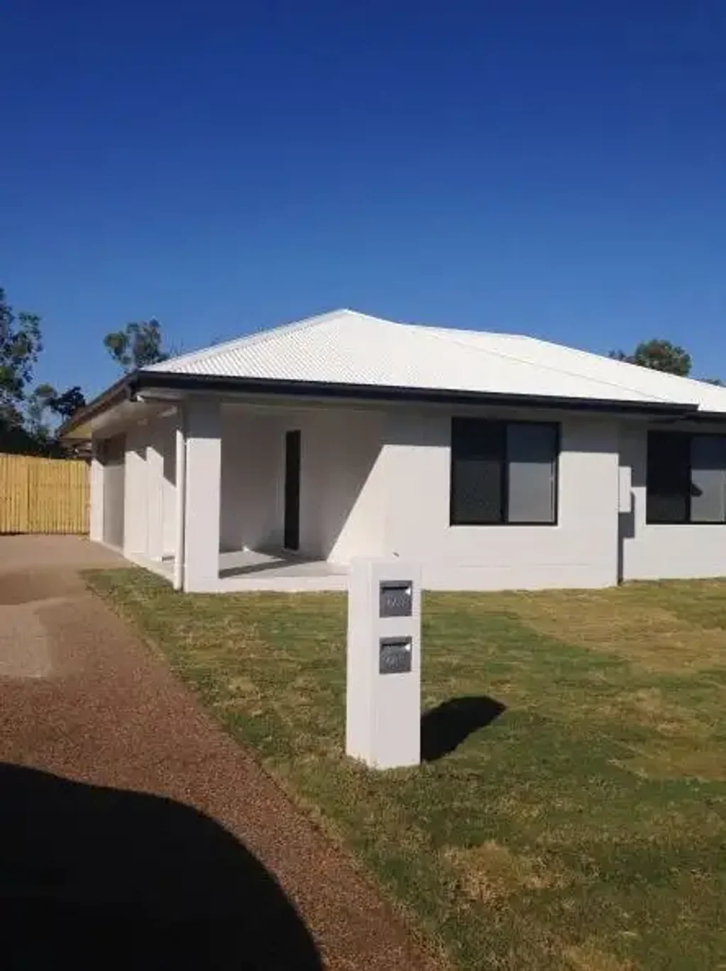 1 BEDROOM 1 BATHROOM UNIT IN DEERAGUN!