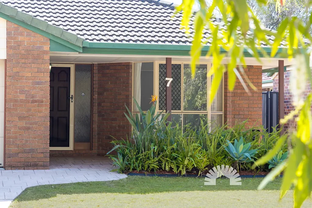 Murrumba Downs 4Kwarto Live with Ease, Swim in the Breeze