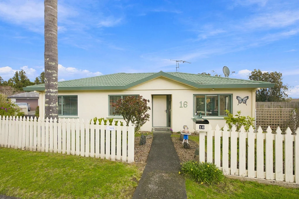 Ohauiti 3ਬੈੱਡਰੂਮ First time on the market & what a little beauty!