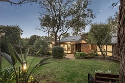 42 Manning Road, Eltham North