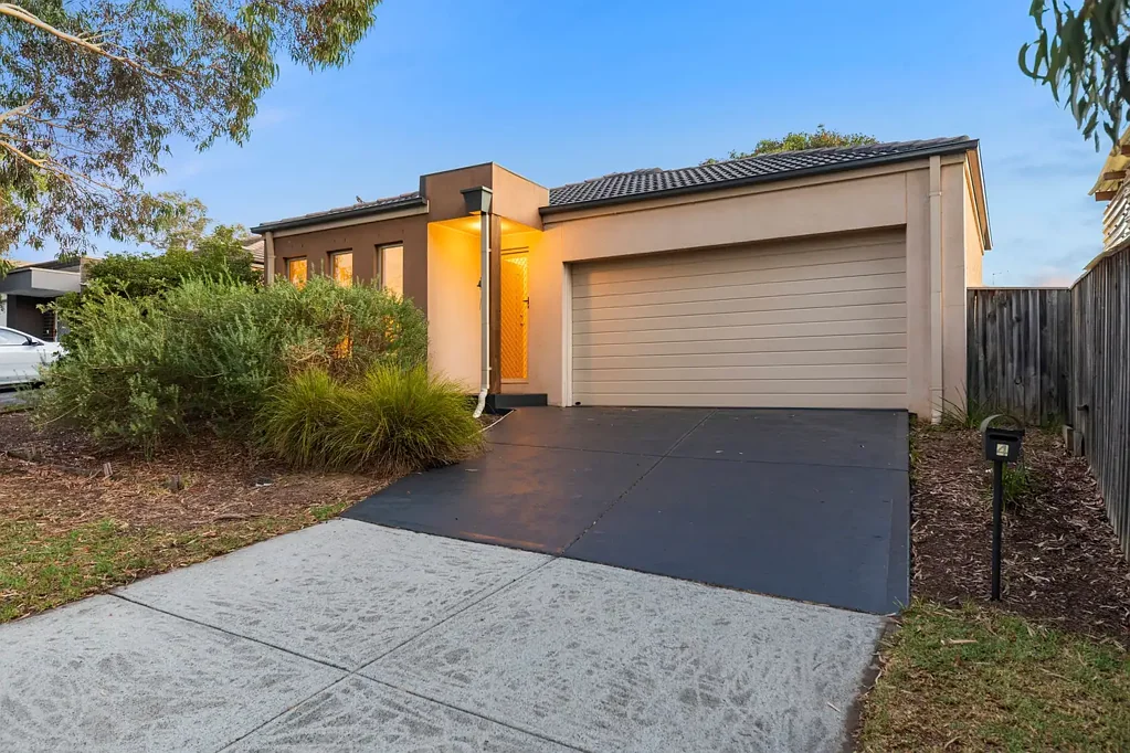 4 Herbert Street, Pakenham, VIC 3810