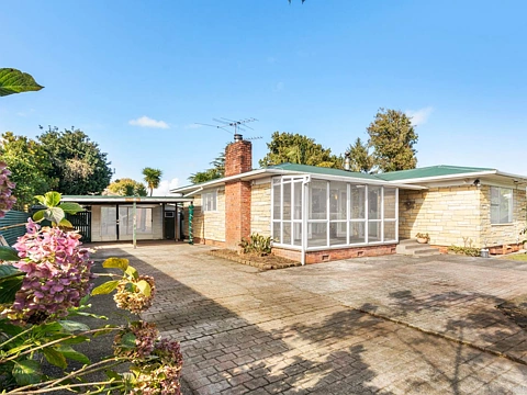 123 Clevedon Road, Papakura, Auckland