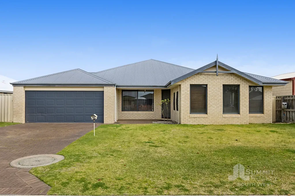 Australind 5Kwarto Room for Everyone, Inside & Out