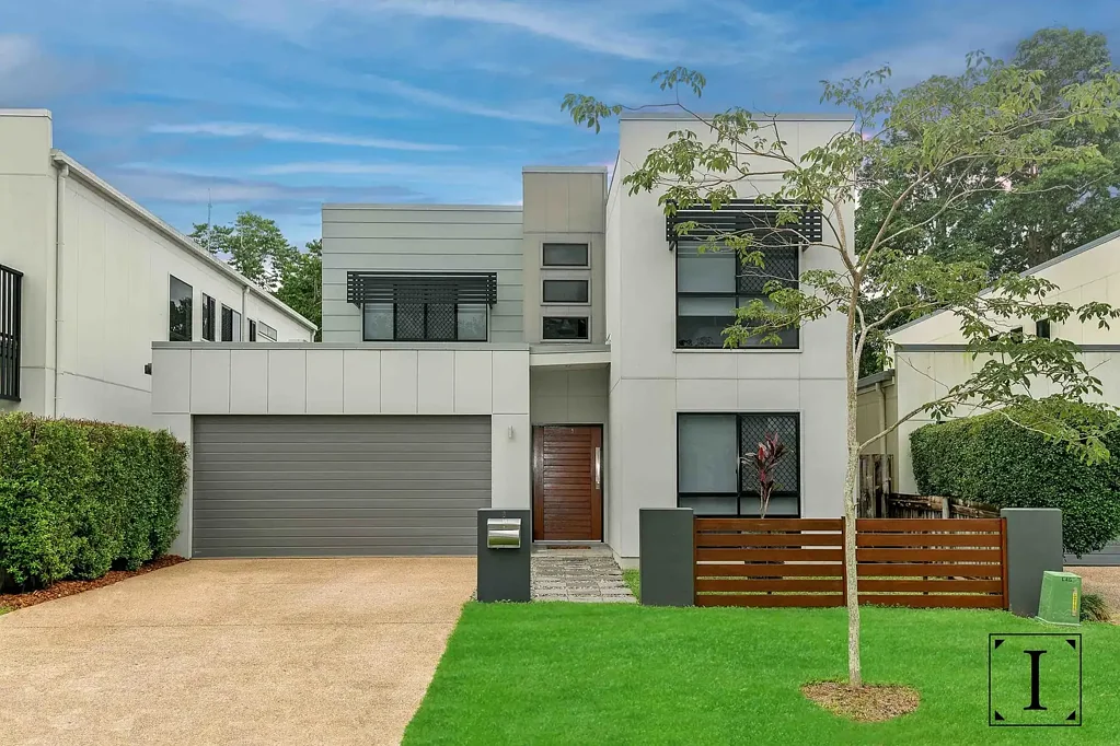 Mount Sheridan 5غرفة نوم Modern Family Living