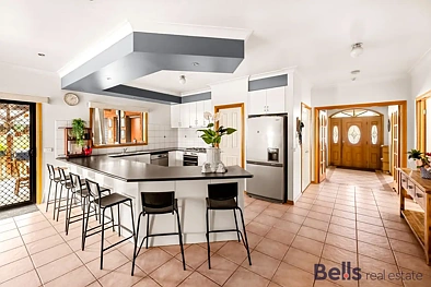 23 Lansdowne Road, Cairnlea, VIC 3023, 4 slaapkamers, 2 badkamers, House