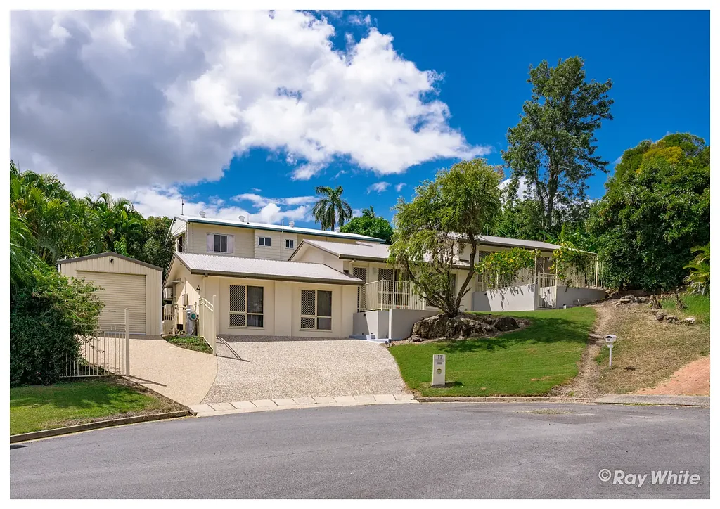 17 Jeffries Street, The Range, QLD 4700
