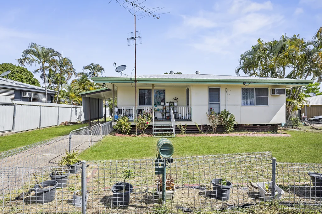 18 Stephenson Street, Moura, QLD 4718