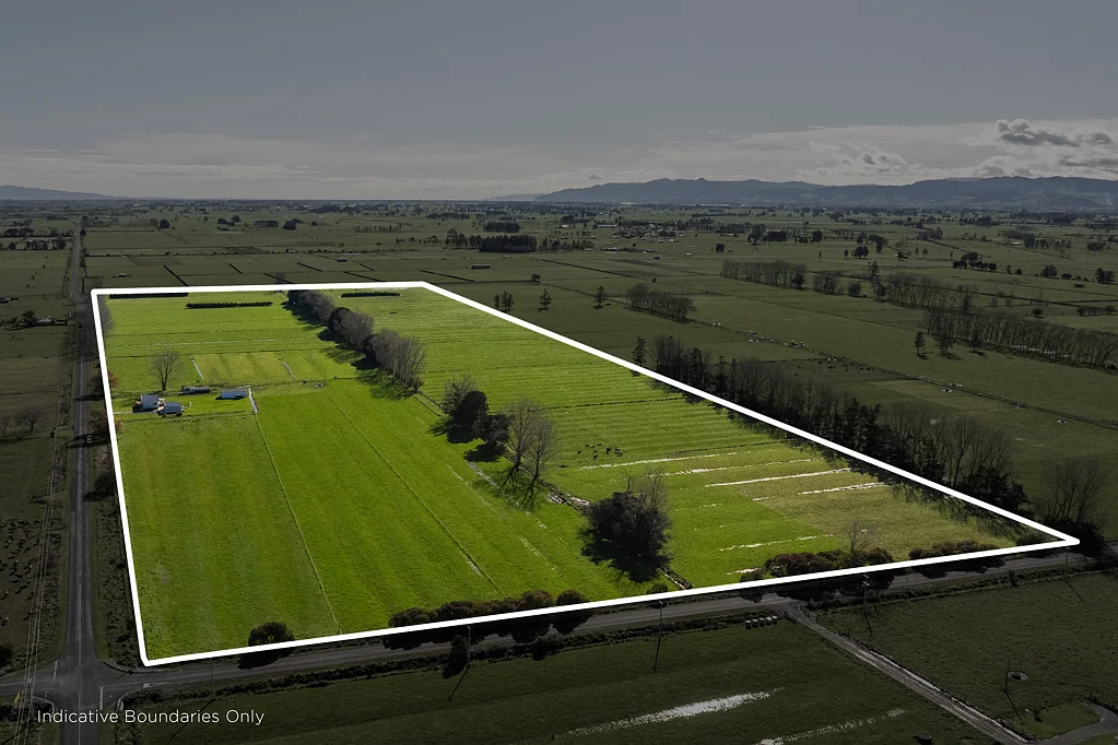 Paeroa Flat, Well-Fenced & Farm-Ready