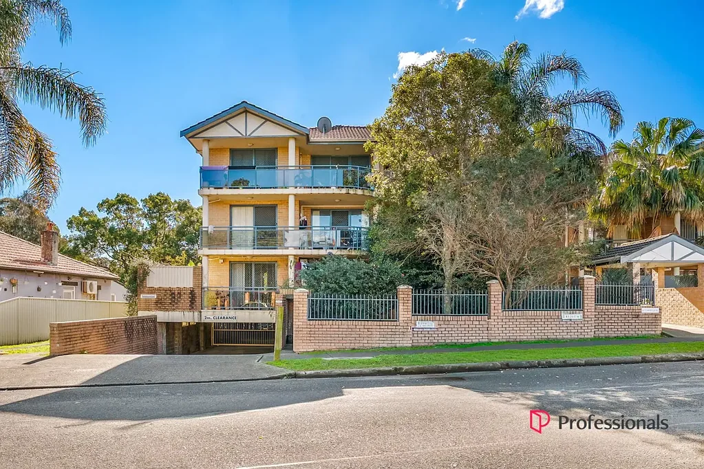 Bankstown 2غرفة نوم Ground Floor Convenience with an Oversized Courtyard
