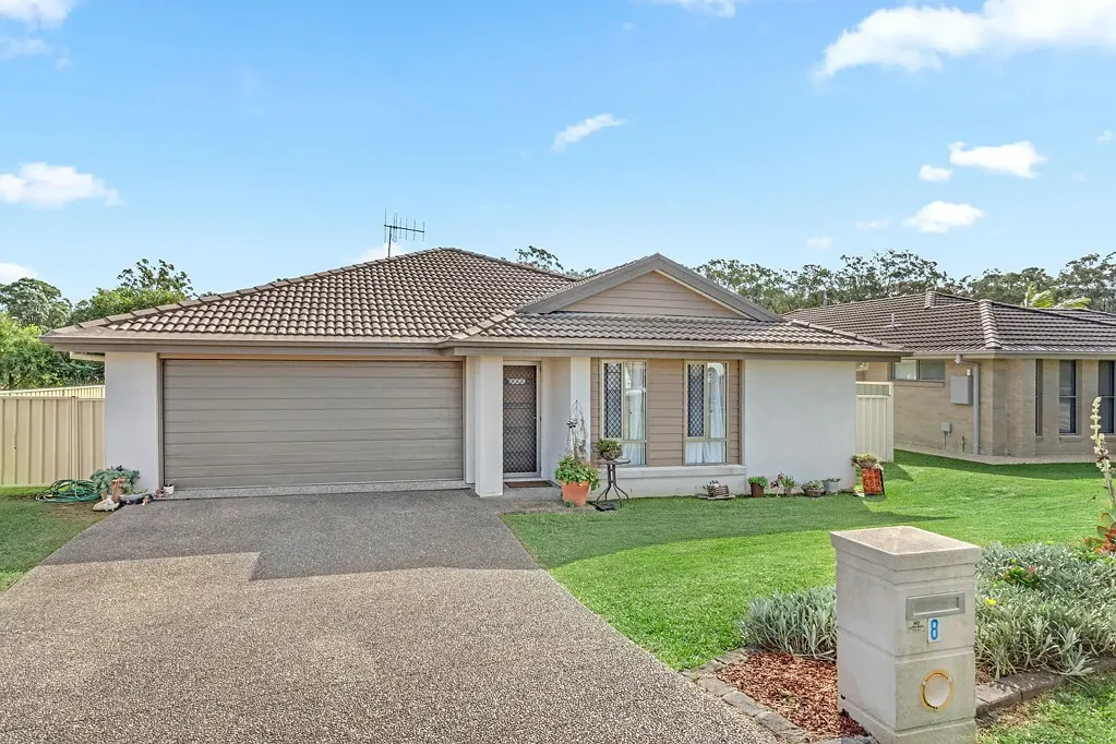 8 Rosewood Crescent, Taree, NSW 2430