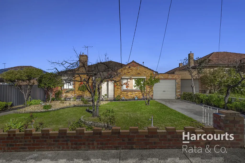 Oakhill Estate Family Home!
