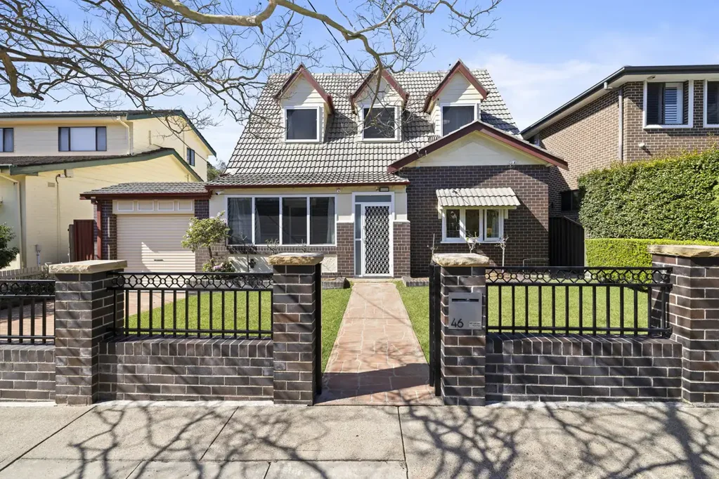 Croydon 5ਬੈੱਡਰੂਮ Fully Renovated Two-Storey Home in Peaceful Setting
