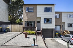 8/2 Swan Hill Drive, Glen Eden