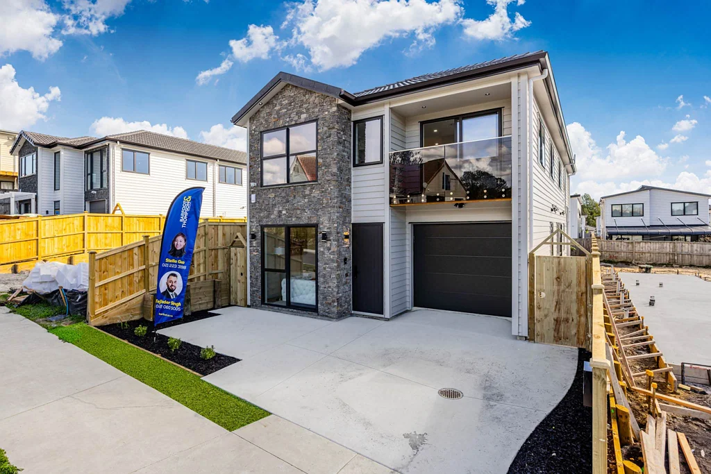Flat Bush 6房  Walk to School  Spacious 6-Bedroom Family Home!